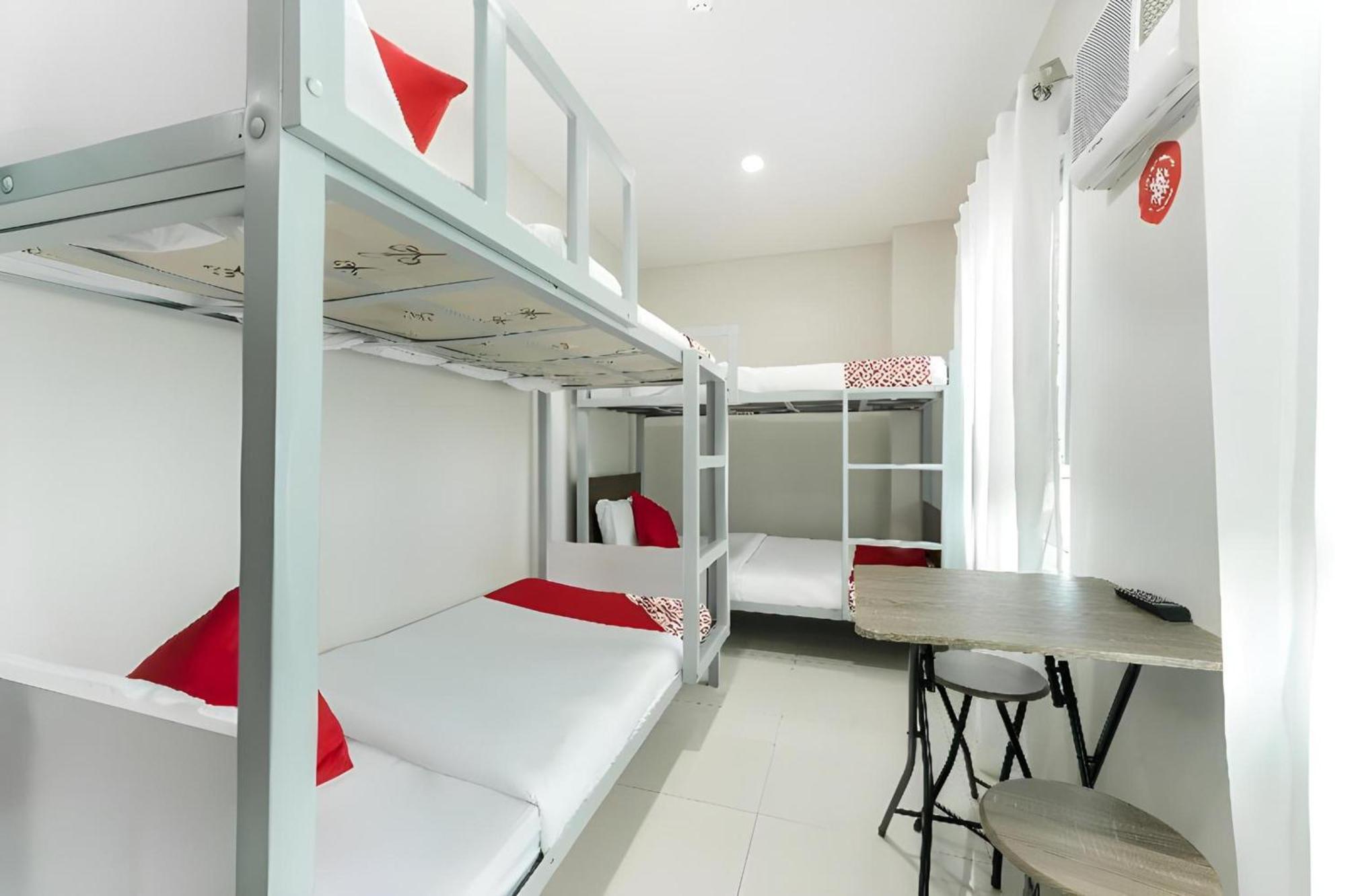 Oyo 152 Sangco Condotel Manila Exterior photo