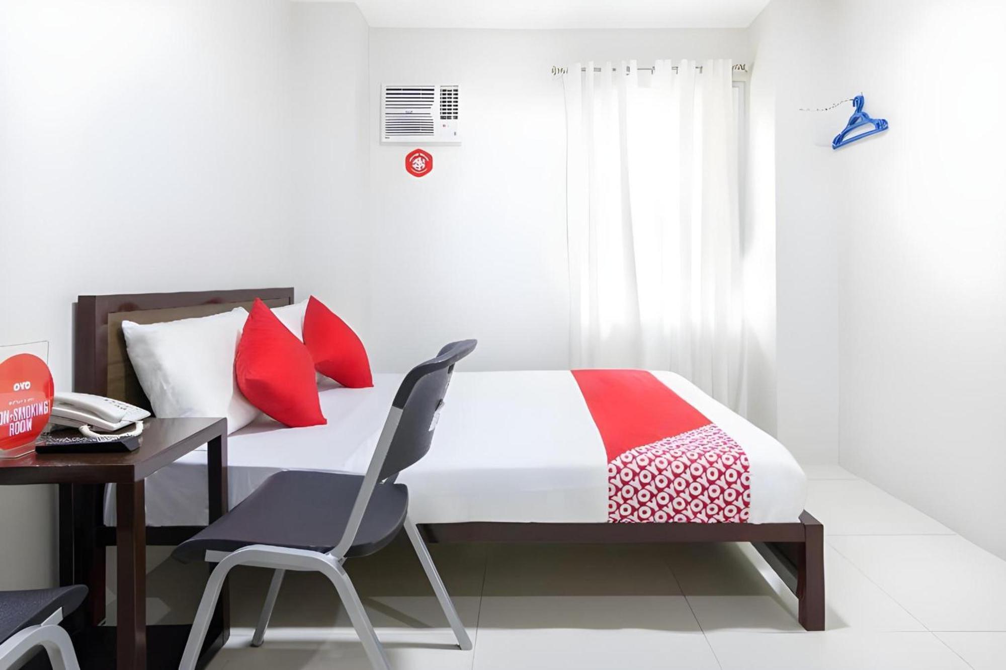 Oyo 152 Sangco Condotel Manila Exterior photo