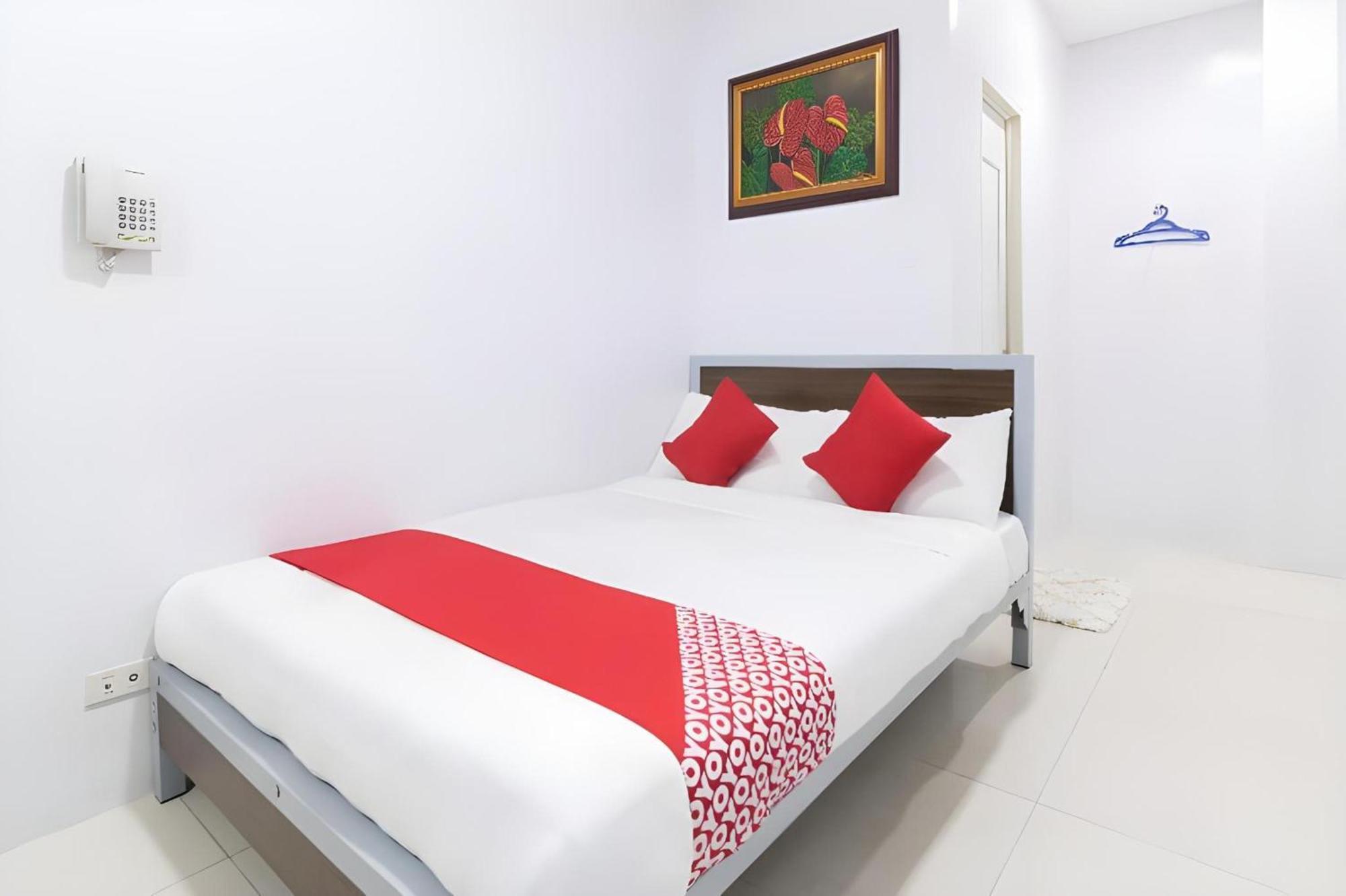 Oyo 152 Sangco Condotel Manila Exterior photo